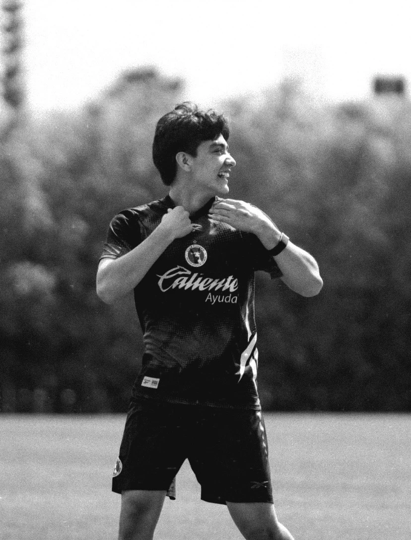 Gilberto Mora thumbnail