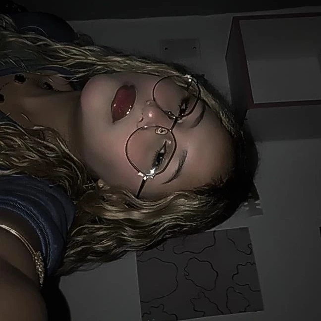 ✿ • 𝕺𝖑𝖎𝖛𝖊𝖎𝖗𝖆  ✿ᴳᴵᴿᴸ࿐