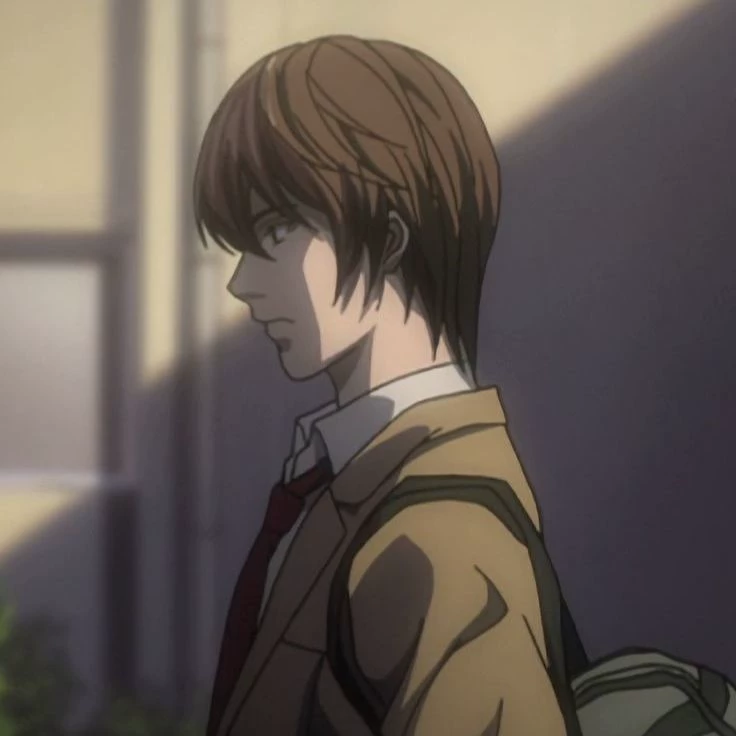 Light Yagami🐾🐥 thumbnail