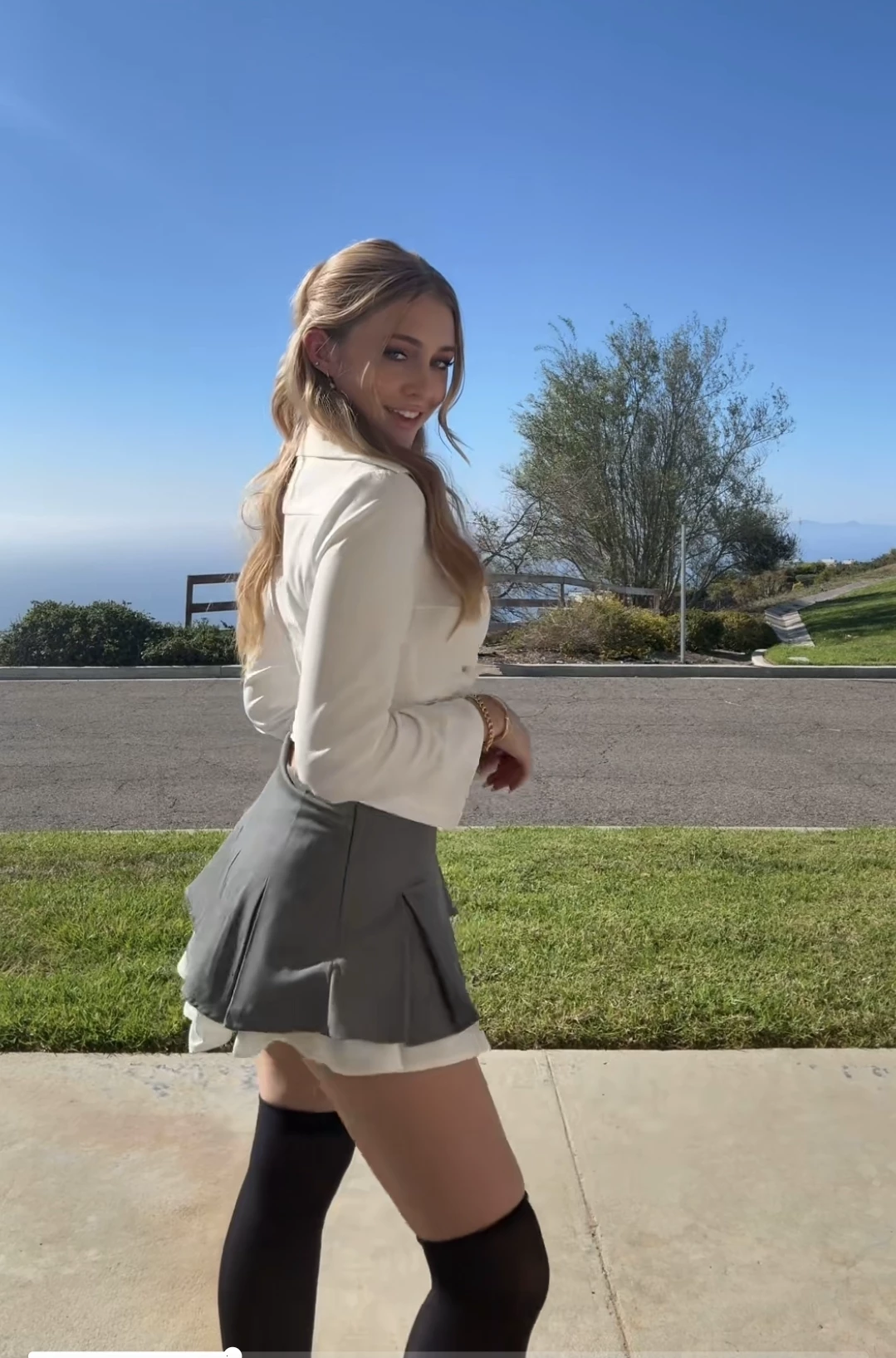 liv sparks thumbnail