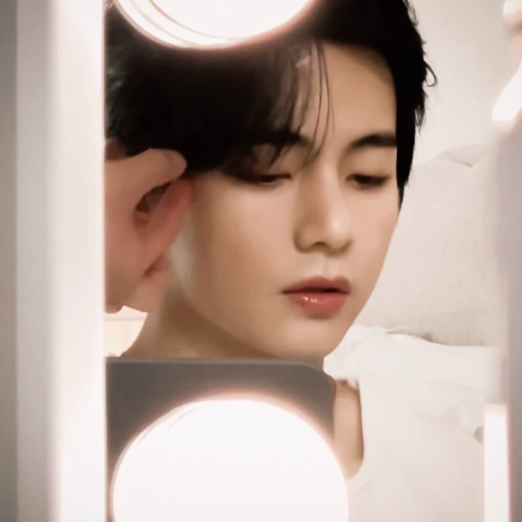 Taehyung  thumbnail