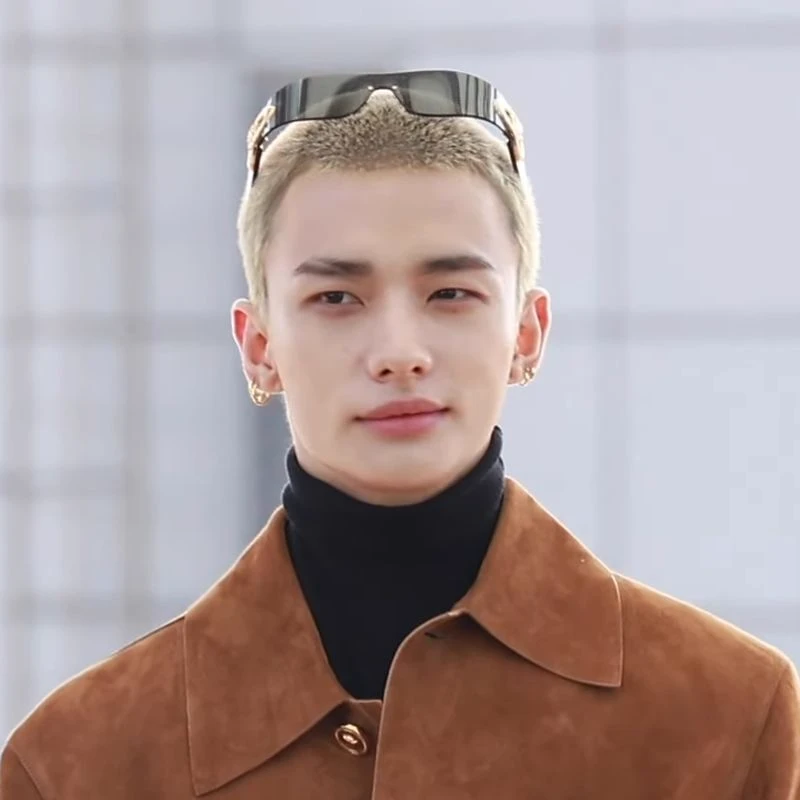 Hyunjin thumbnail