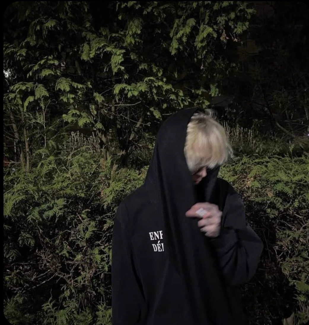 Drakeoffc 3 thumbnail