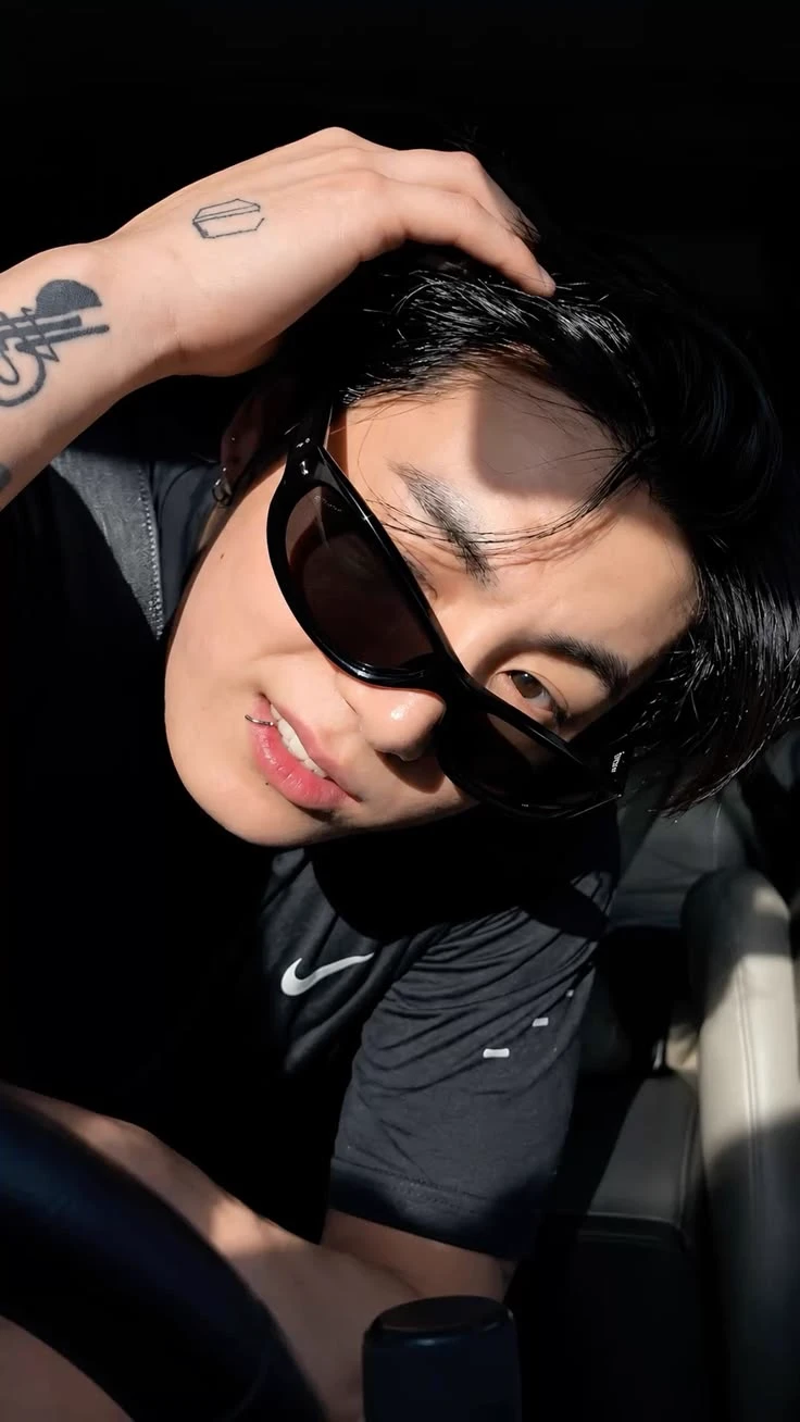 Jeon Jungkook thumbnail