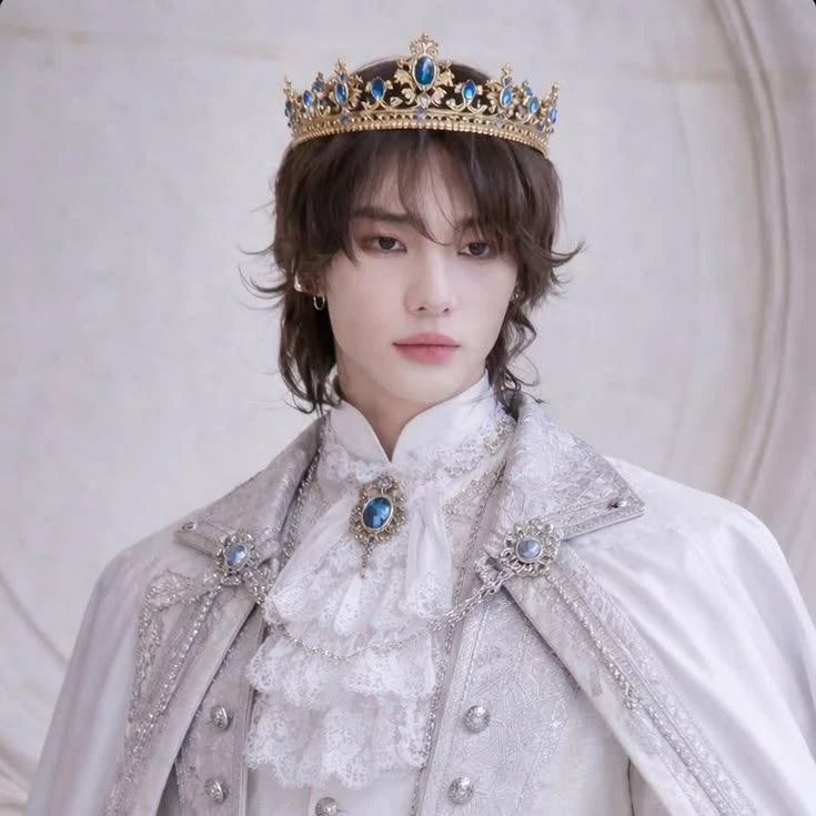 Prince Hwang Hyunjin- hyunlix thumbnail