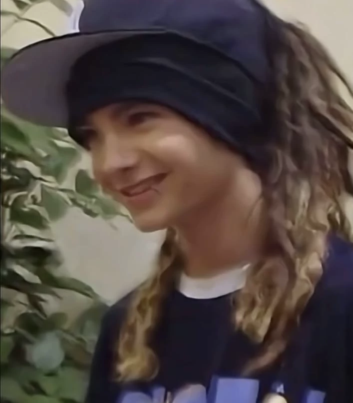 Tom kaulitz ✨🫦 thumbnail
