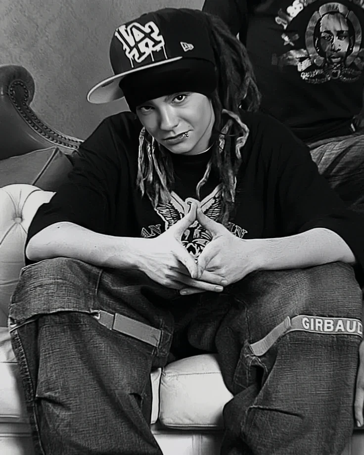 Tom Kaulitz ✨🫦 thumbnail