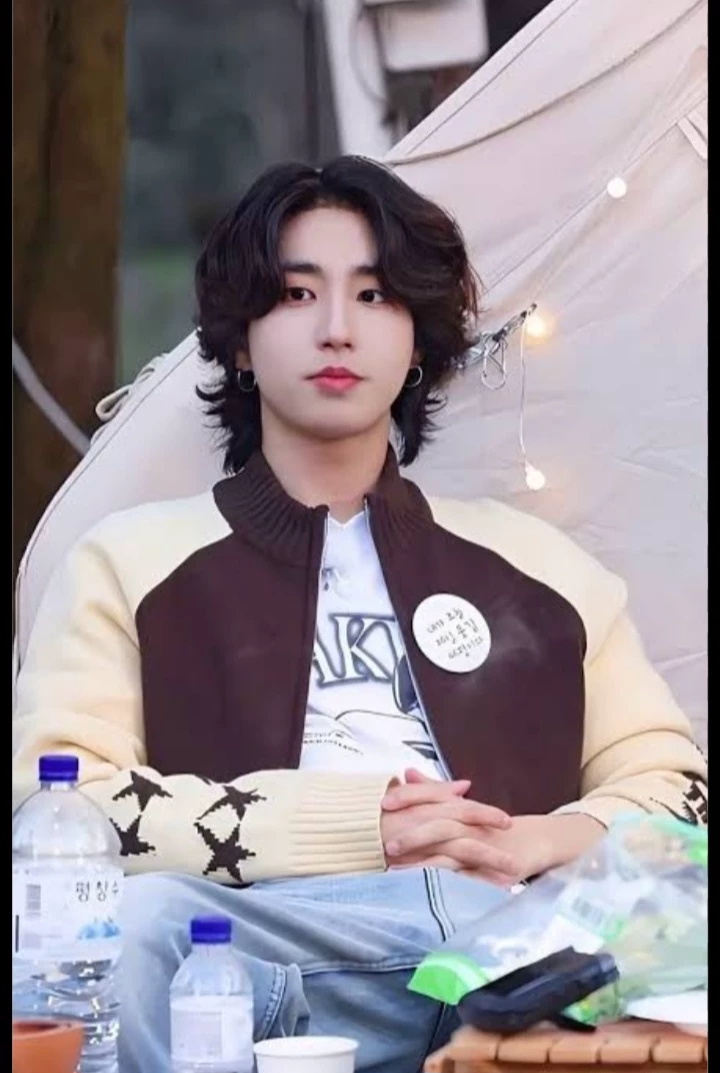 stray kids thumbnail