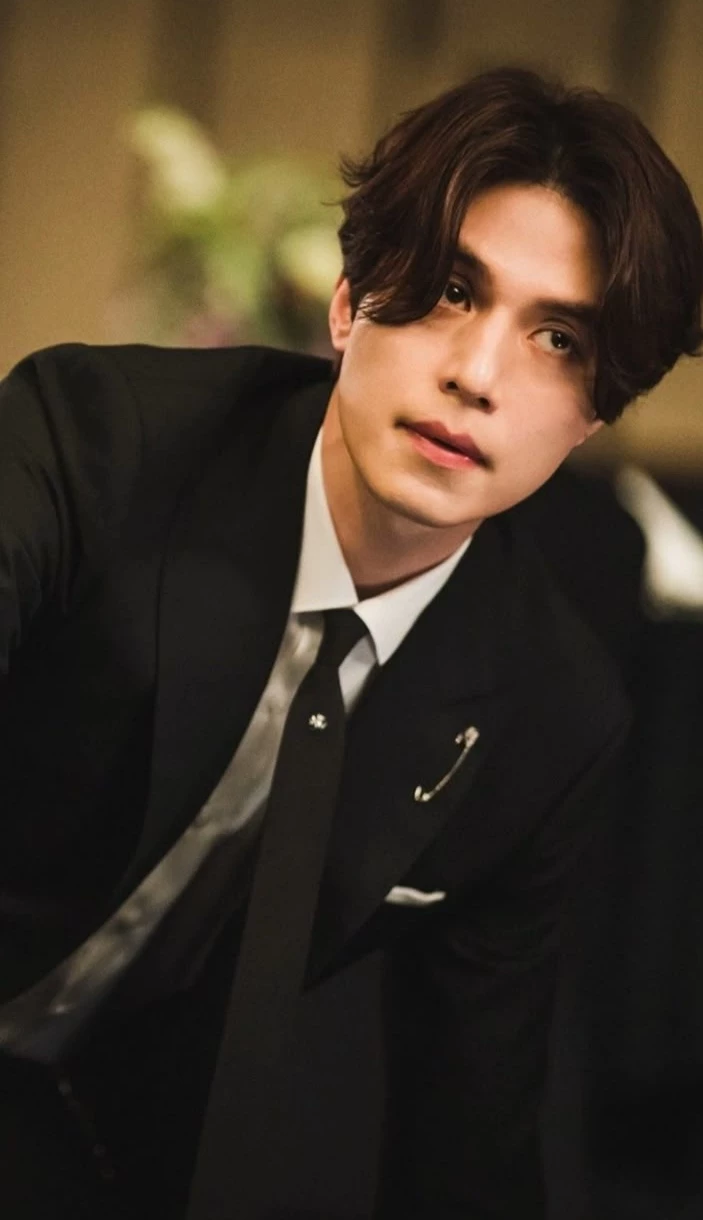 Lee Dong Wook  thumbnail