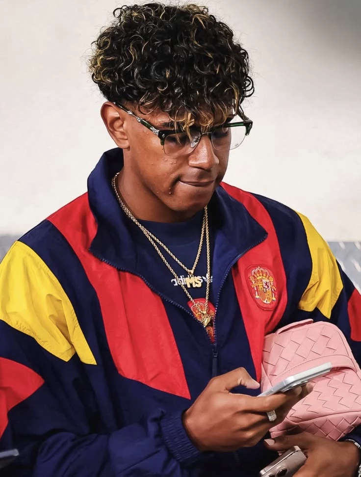 Lamine Yamal 💙♥️ thumbnail