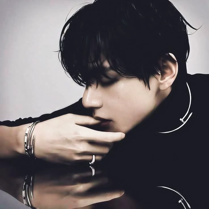 Kim Taehyung thumbnail