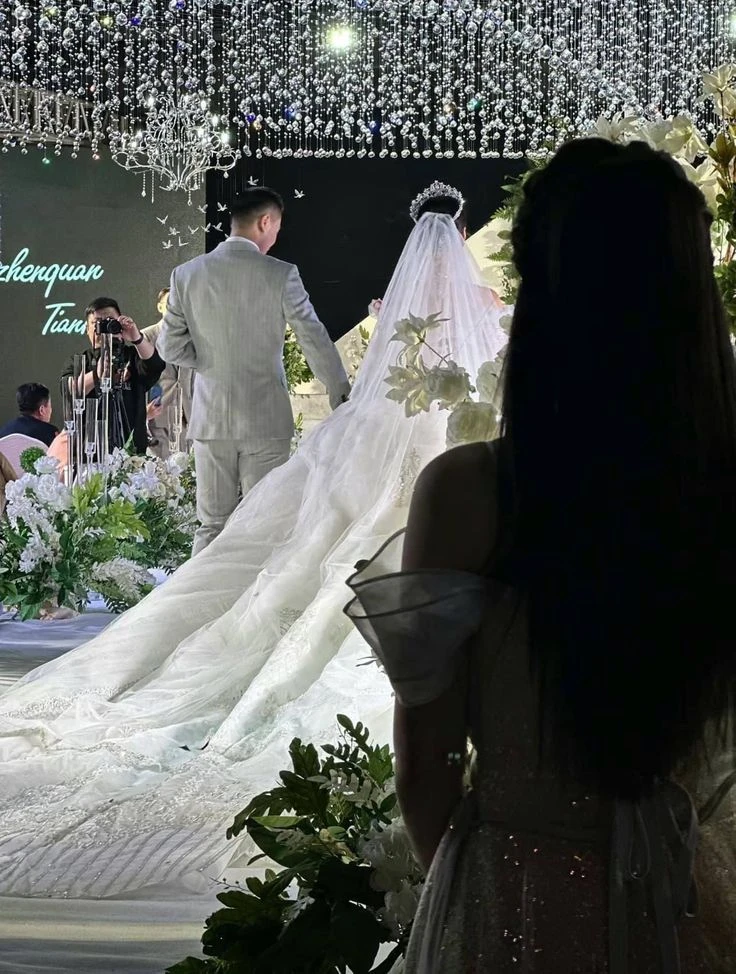 Iris\|He Was Your Everything... Then He Married Your Childhood Best Friend 💔\| thumbnail