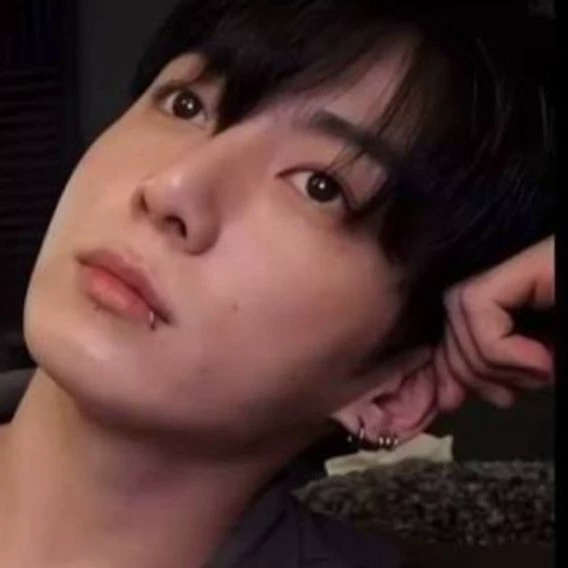 Jeon Jungkook thumbnail