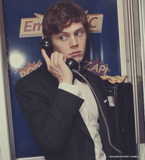 Evan Peters thumbnail