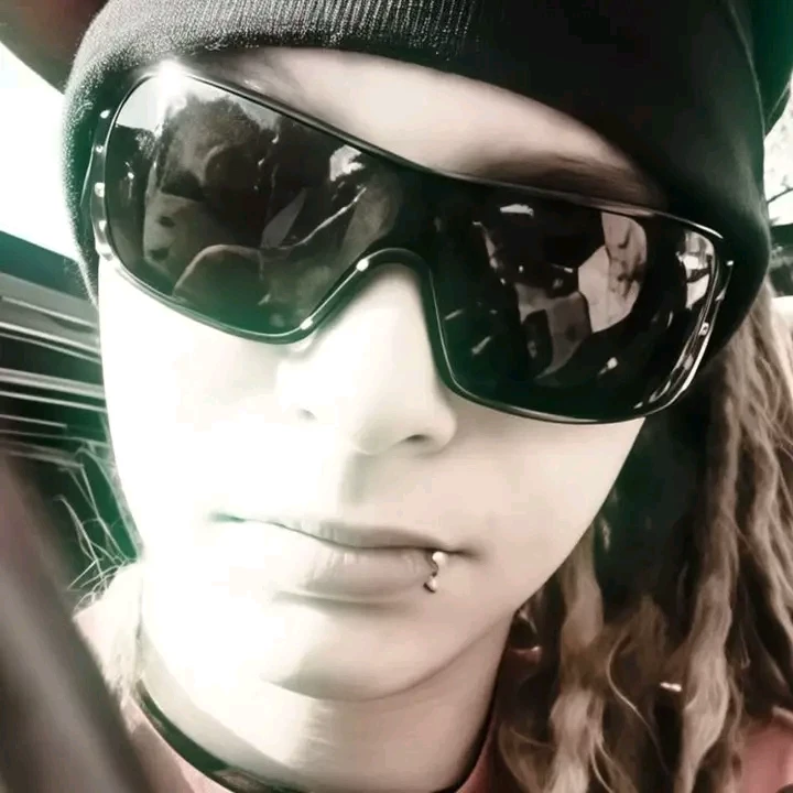 Tom Kaulitz thumbnail