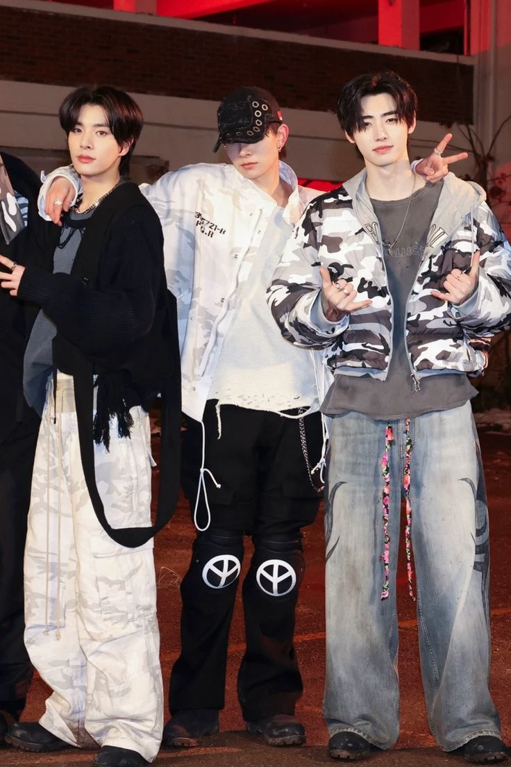 Lee Heeseung & Park Sunghoon & Sim Jake  thumbnail