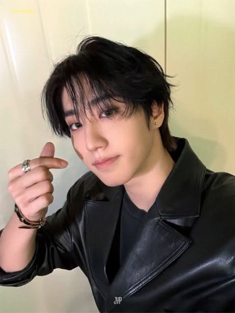 Han jisung  thumbnail