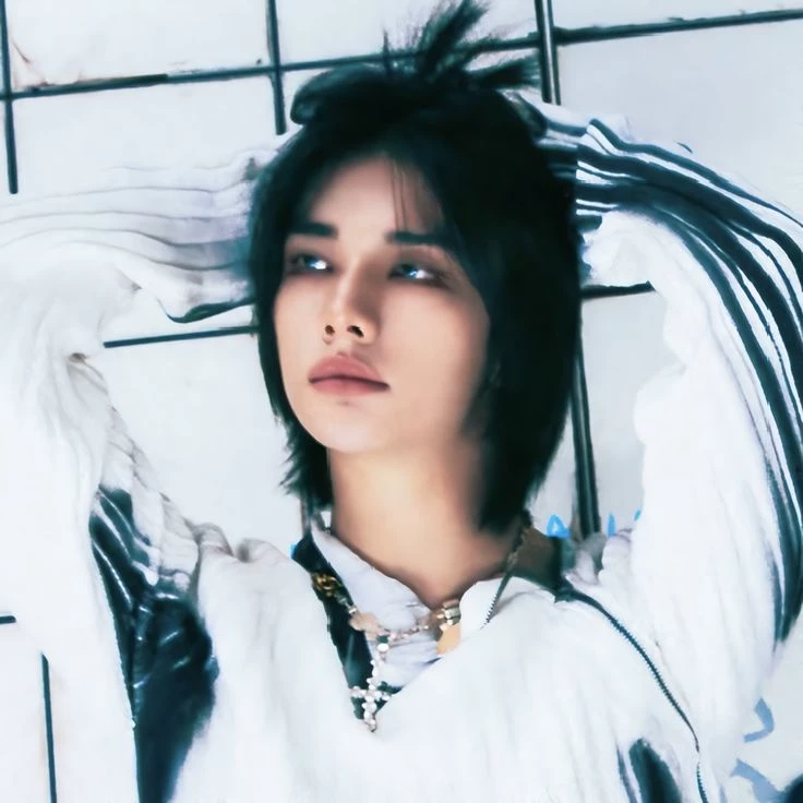 Hyunjin thumbnail