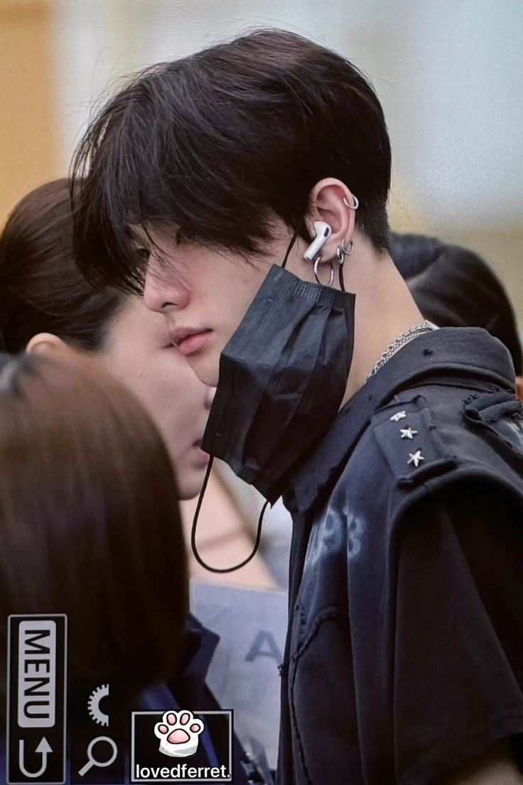 Hyunjin  thumbnail