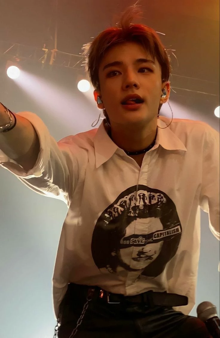 Hyunjin thumbnail
