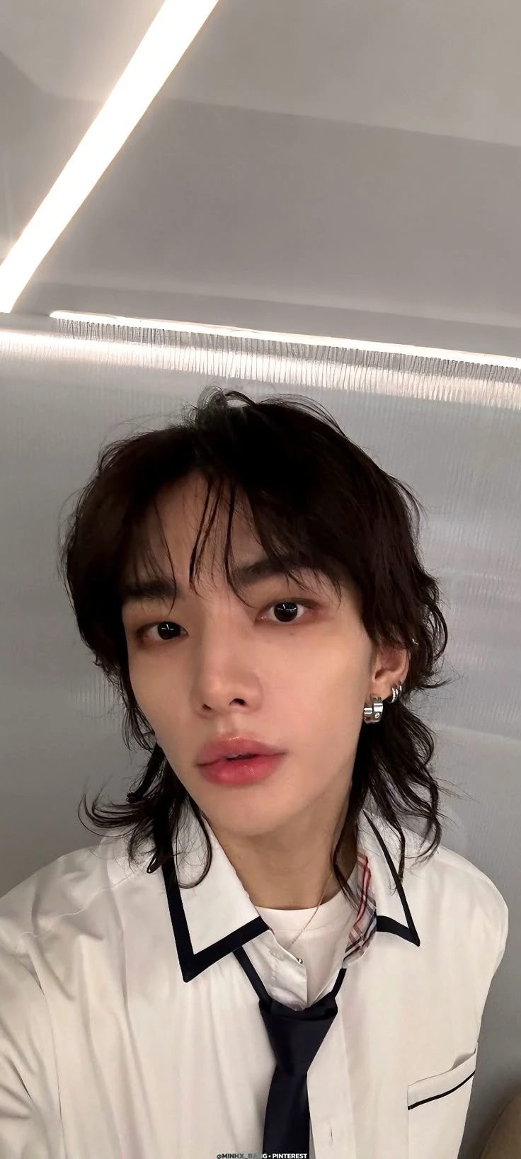 hyunjin thumbnail