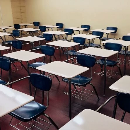 escola publica thumbnail