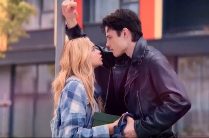 You're breaking my heart thumbnail