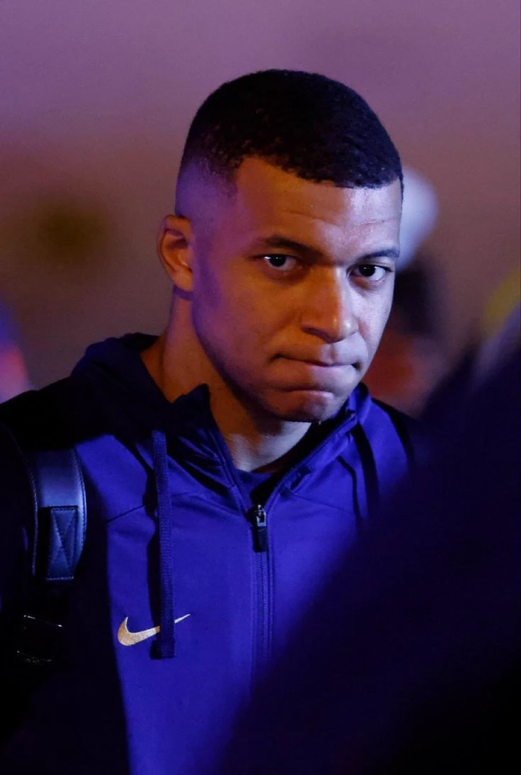 Kylian Mbappé  thumbnail