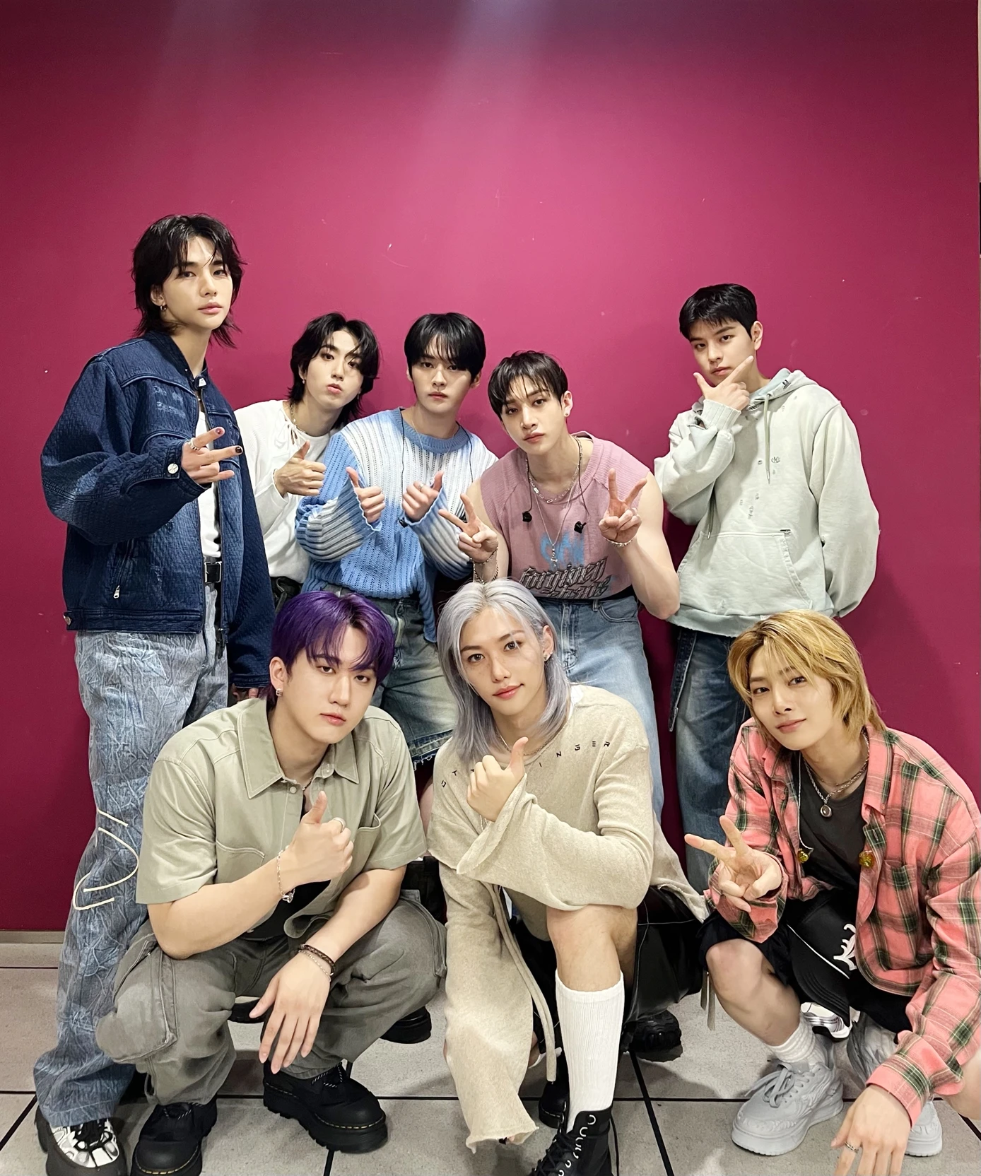 stray kids thumbnail