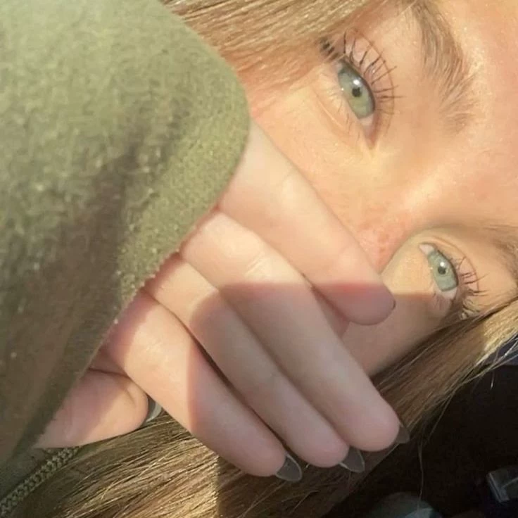 Isabella Thorne thumbnail