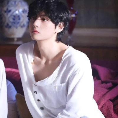 Kim Taehyung thumbnail