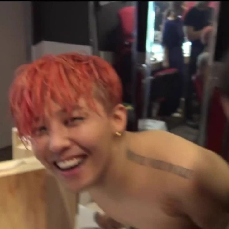 Kwon Jiyong (G-Dragon) thumbnail