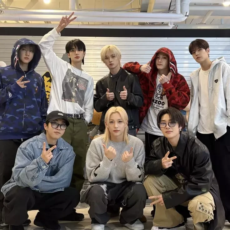 Straykids - Pick me thumbnail
