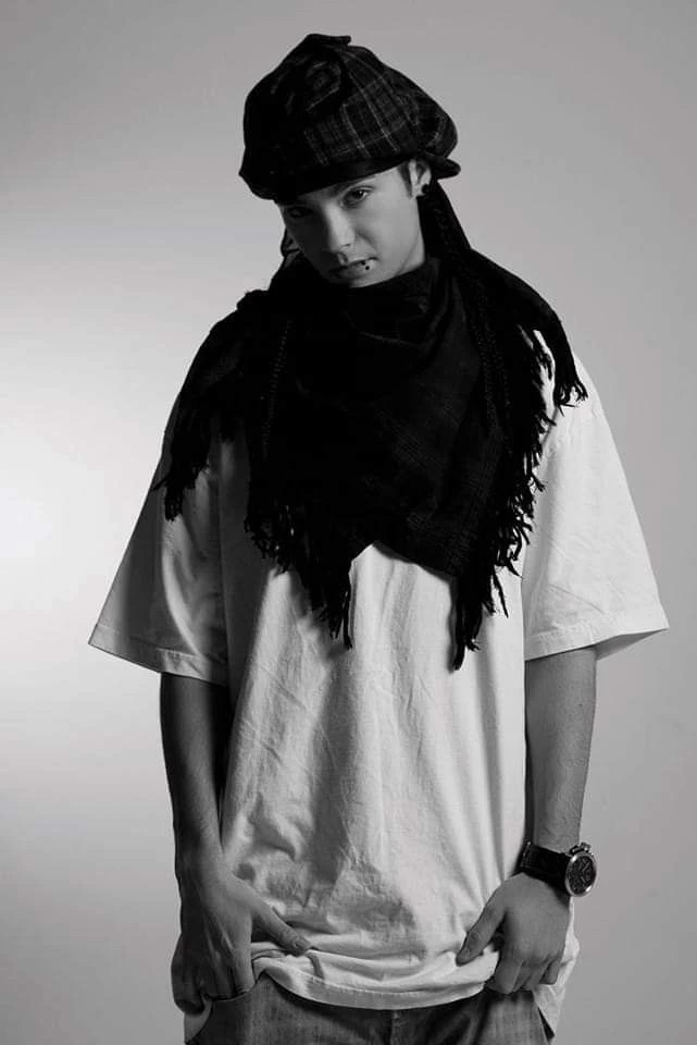 Tom Kaulitz thumbnail