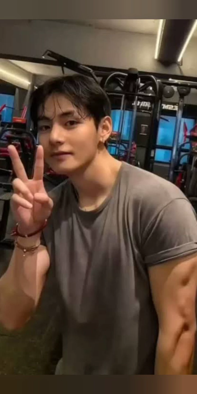 Kim Taehyung thumbnail