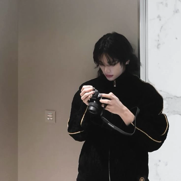 Hyunjin thumbnail