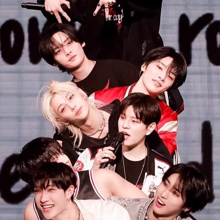Stray Kids-Gc ✩ thumbnail