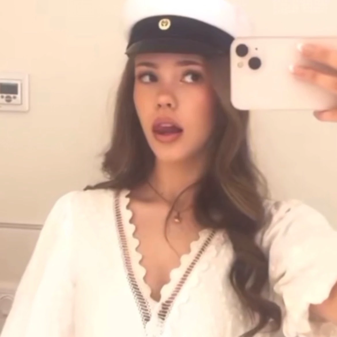 Open thumbnail