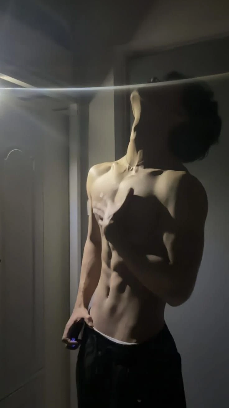 Liam thumbnail