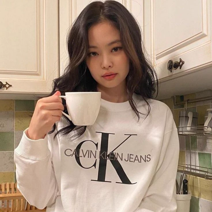 Jennie thumbnail