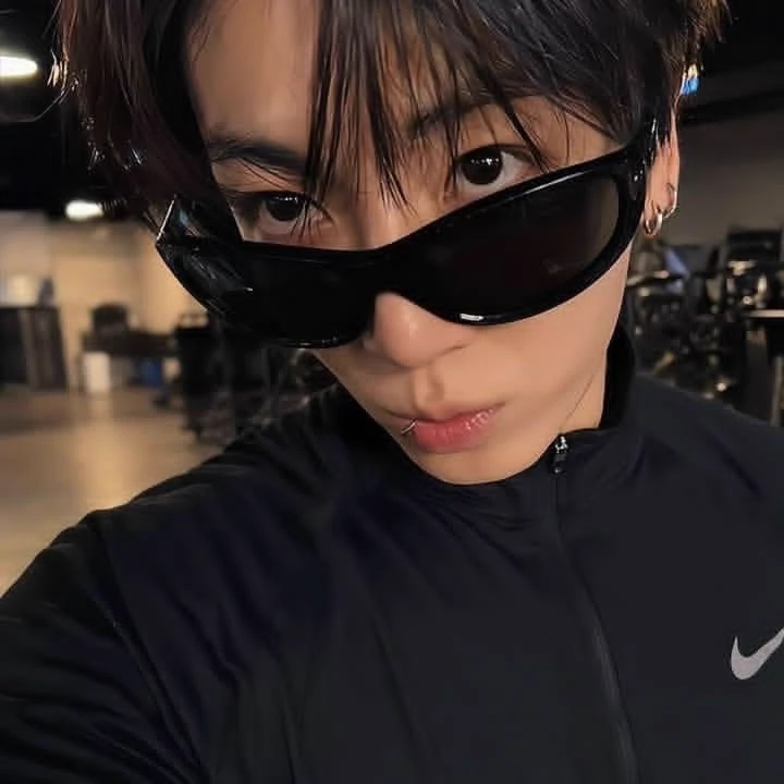 Jeon Jungkook thumbnail