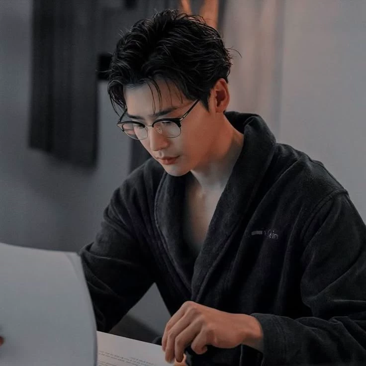 Lee Jong Suk thumbnail