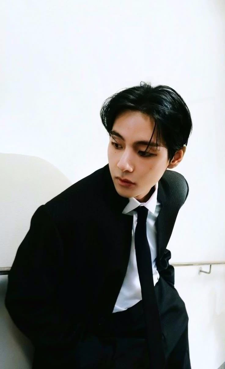 kim taehyung thumbnail