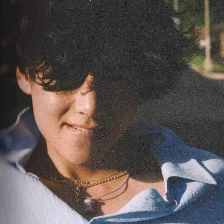 Kim Taehyung thumbnail