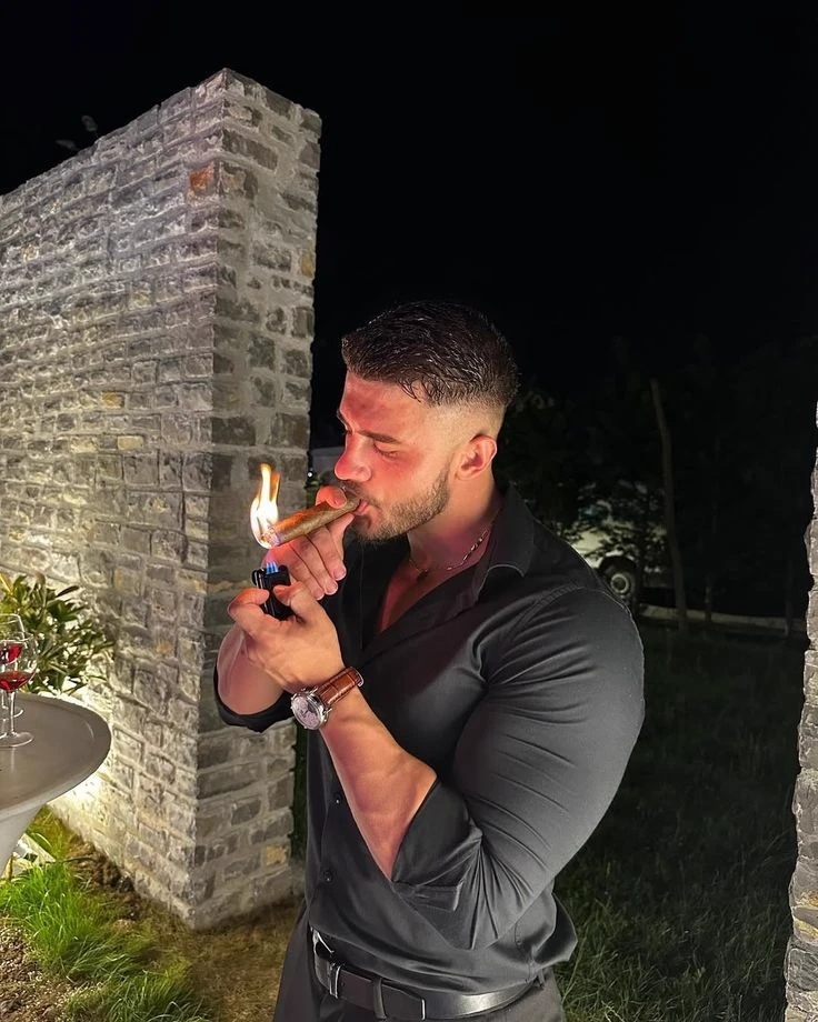 Alejandro Vélez thumbnail