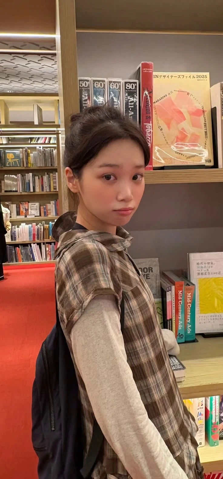 Kim chaewon thumbnail