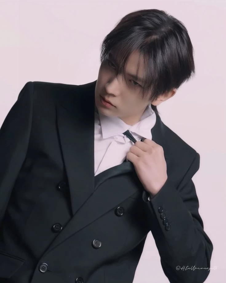 Lee heeseung thumbnail