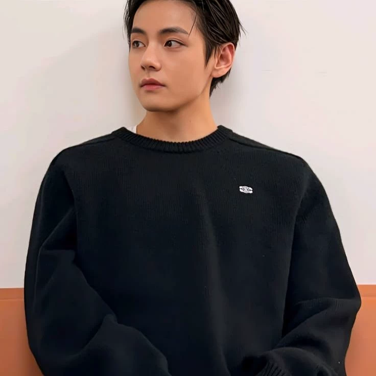 Kim Taehyung thumbnail
