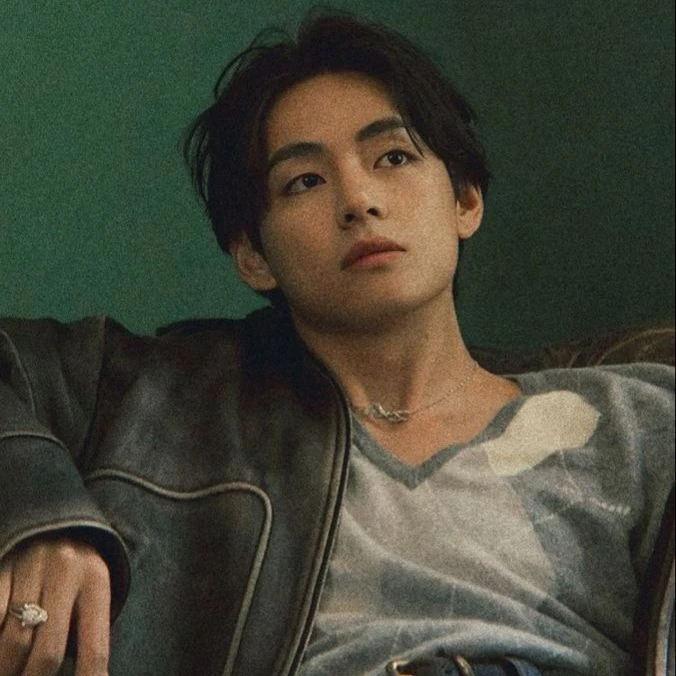 Kim Taehyung thumbnail