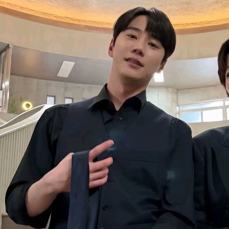 Hwang Jun-hyeon thumbnail